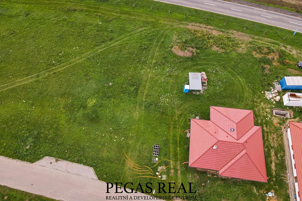 Prodej stavebního pozemku 766 m²